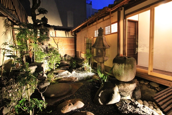【大特価SALE】景観重要建造物の京町家を30％OFFで泊まれる 1棟貸切 シンプルステイ
